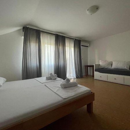 Sea Land 2 Appartement Trogir Buitenkant foto