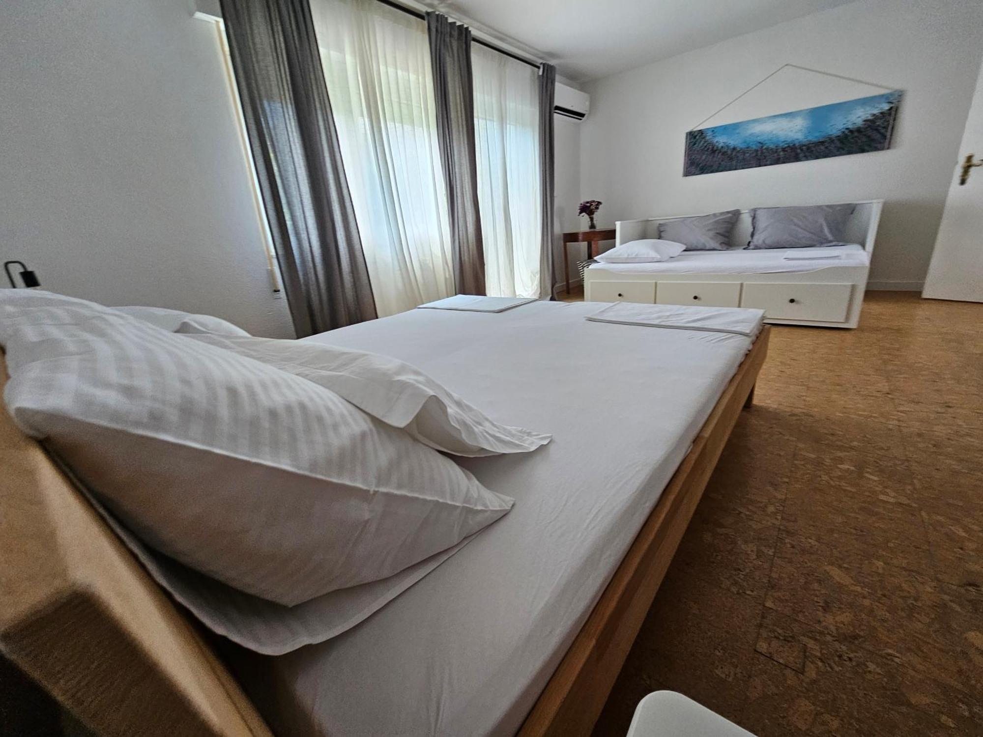 Sea Land 2 Appartement Trogir Buitenkant foto
